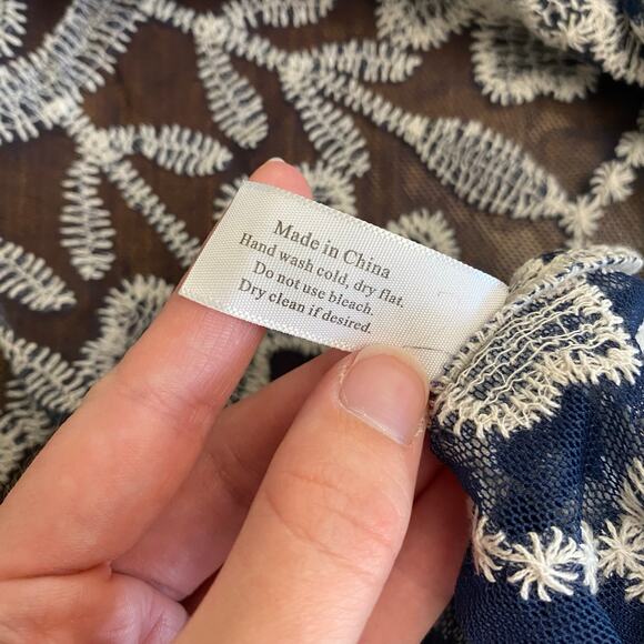 Janice Apparel NWT Vintage Style Navy Blue Embroidered Lace Kimono OS Boho - Picture 7 of 10